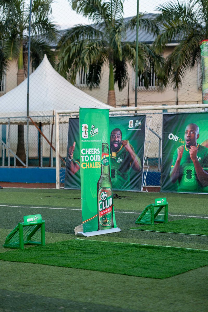 NipabiAgyimi's tweet photo. CLUB Beer + Black Stars + McDan LA AstroTurf = the perfect combo tonight. If youβre here, cheers to our chales. If not, run come! ποΈ
#CLUBBeer https://t.co/1IeGp0MJpR