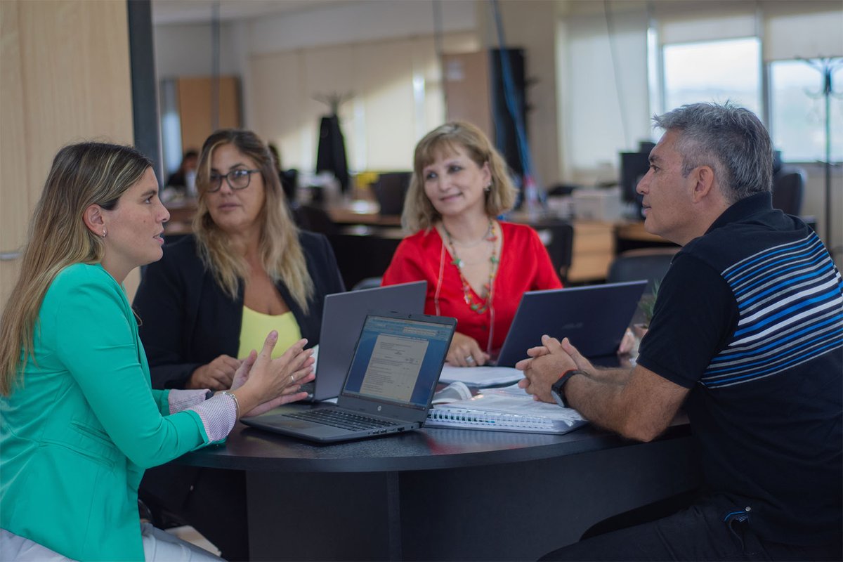 ULPSanLuis's tweet photo. La ULP aprobó una nueva evaluación internacional de calidad 🏅

🚀 Este logro destaca el orden en el trabajo diario de la universidad

📲 Leé la nota completa 👉🏻 https://t.co/ZczEBZ44rG https://t.co/ygo2X2uG91