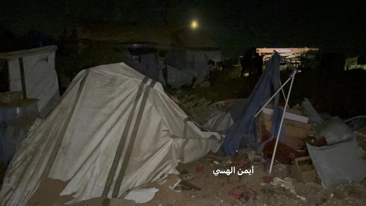 nowgnna's tweet photo. 🔴  دمار كبير في خيام النازحين بعد قصف الاحتلال مخيم ايواء بحي الشيخ عجلين جنوب غربي غزة https://t.co/EmW1rWyin4