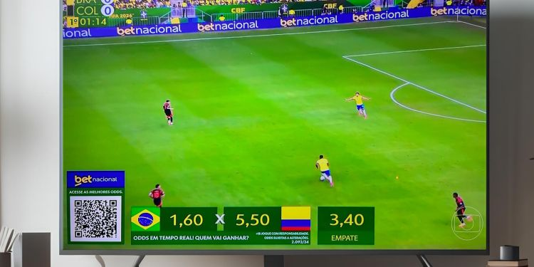 universodogeek's tweet photo. Estão pegando no pé da CAzeTV mas passam pano pra Globo kkkkkkkkkkkkkkkkkkkkkkkkkkkk https://t.co/DNEn6waqQK