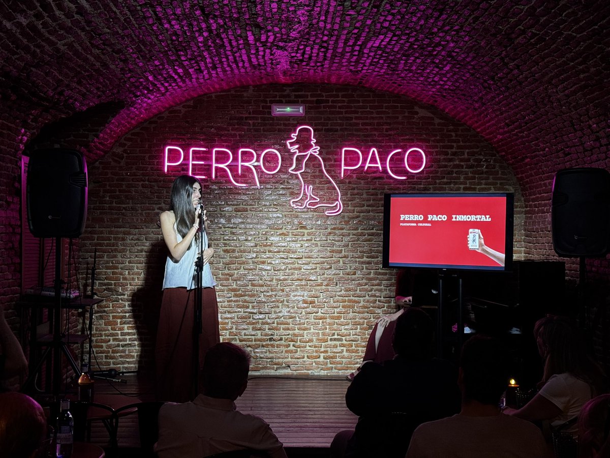 seguragc's tweet photo. El proyecto “Perro Paco Inmortal” presenta una plataforma cultural que conecta tecnología, arte, comunidad y comercio local con un único punto de partida: el Perro Paco.

Gracias a todo el equipo de @modus_y por este trabajo incansable para poner en valor nuestra historia. https://t.co/VgGLvEc9Ne