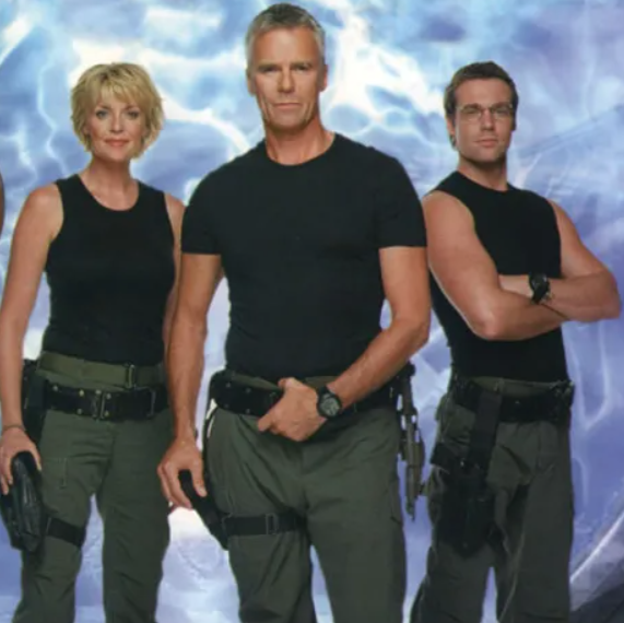 storyhopper2's tweet photo. Fate set them apart. #Stargate did the rest.

#Stargate shows NOW streaming on @PrimeVideo's @mgmplus service. 

Please #SaveStargate @AmazonMGMStudio https://t.co/pECJQDQgNp