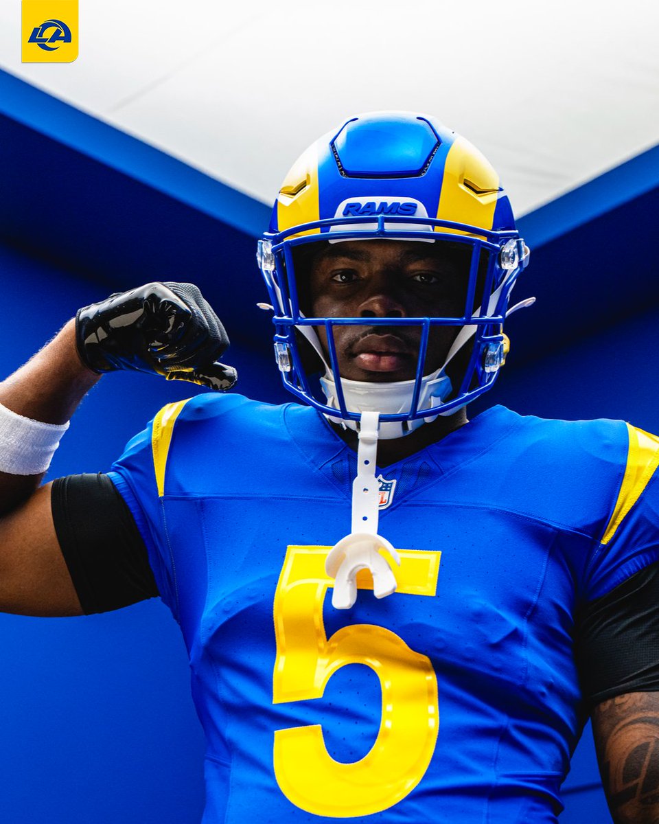 RamsNFL's tweet photo. Suited up in the Royal + Sol https://t.co/lkQhlquQ3Y