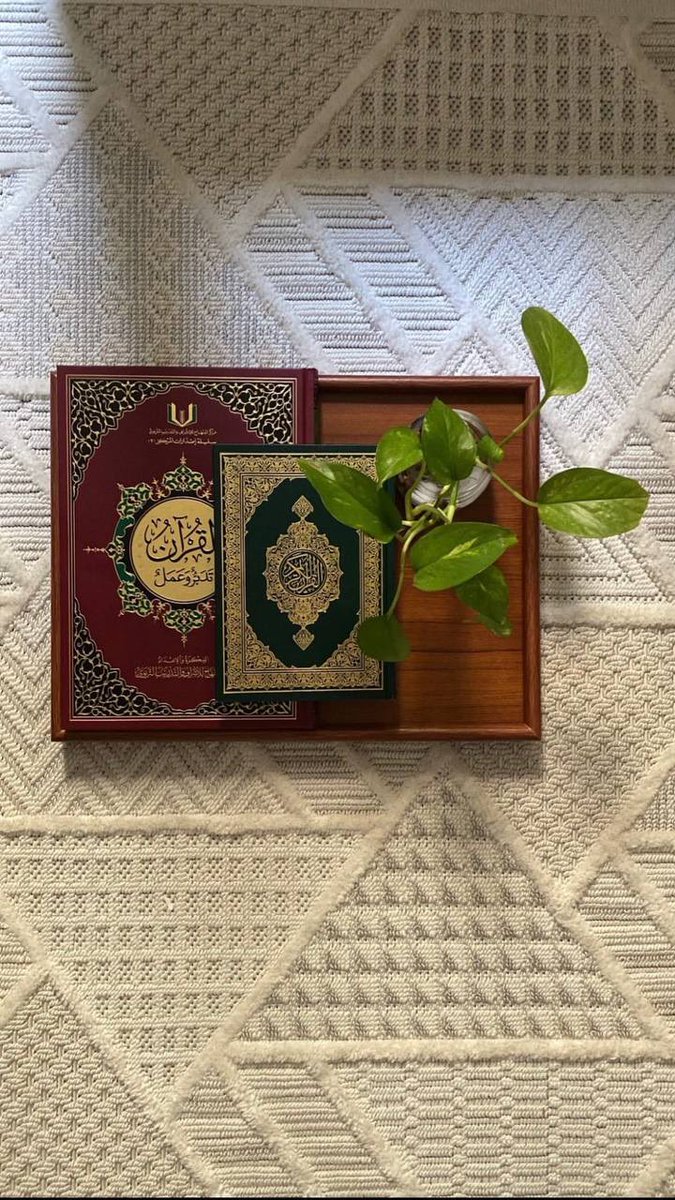 Ra5099's tweet photo. " يُعلمنا القرآن : ألّا نيأس!
أن نبقى على أملٍ يفسح لنا مضائق العيش؛ فنترقب دومًا فرحًا بعد حزن، وسعة بعد ضيق، وشفاء بعد سقم، وعوضًا بعد فقد، وعطاء بعد حرمان.

﴿ سَيَجعَلُ اللَّهُ بَعدَ عُسرٍ يُسرًا﴾"🌧️ https://t.co/fg1kyz6Jj1