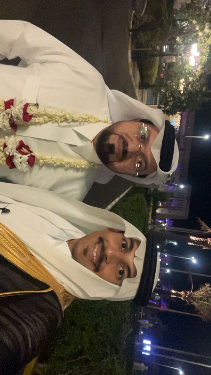 asa1393h's tweet photo. تشرفت في حفل الدكتور ريان الكناني بتخرّجه من كليه الطب بجامعه الملك عبدالعزيز https://t.co/ykNiXGXdEz