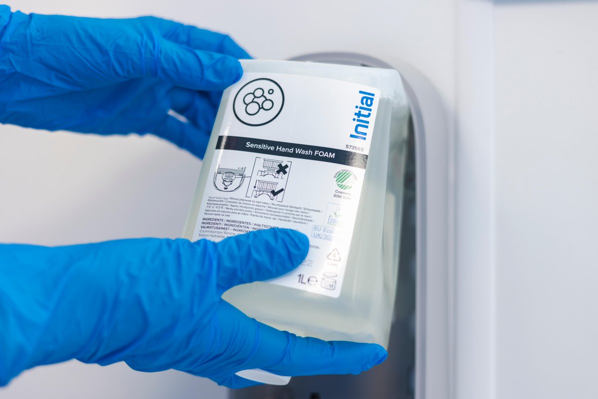 Initial_Hygiene's tweet photo. Did you know? Our soap range, which includes Halal and Vegan options, is certified by the Nordic Swan Ecolabel, one of the world’s most stringent environmental certifications. https://t.co/7Ba2PNZbsk