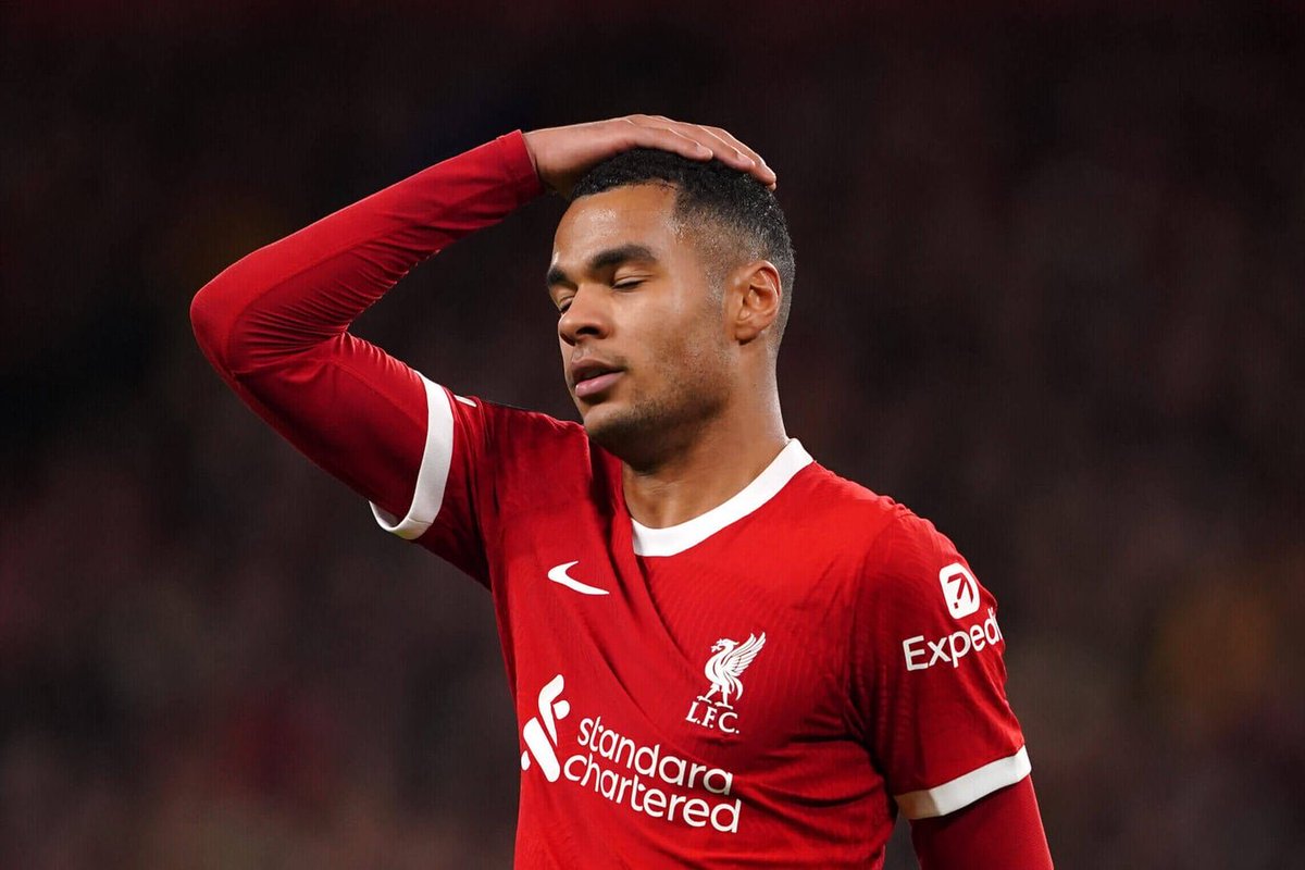 LFCRumour's tweet photo. ‼️🔴BREAKING!

Cody Gakpo has asked to LEAVE Liverpool ahead of the 26/27 season.

The dutch international has held talks with the new manager and now wants to explore other options

Tottenham &amp; AC Milan are monitoring the situation.

#LFC #Liverpool #Gakpo #tottenham #ACMilan https://t.co/NqYhJI8BFV
