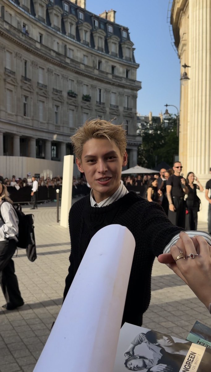 wenoangell's tweet photo. he’s WONDERFUL #james #cortis #pfw https://t.co/nICHapA8lK