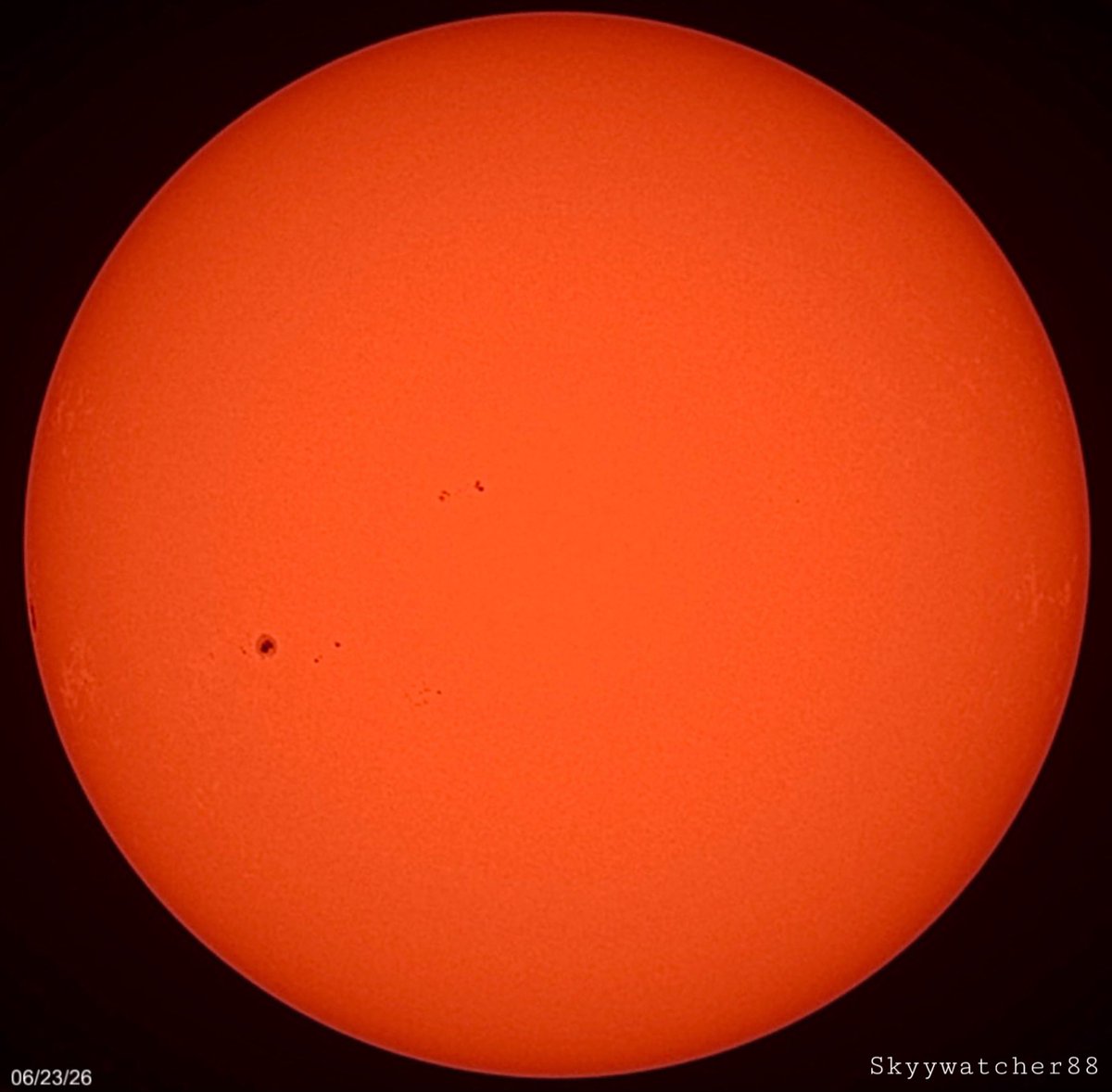 skyywatcher88's tweet photo. BIG FARSIDE SUNSPOT: A large sunspot on the farside of the sun is now emerging over the eastern limb. Europe's Solar Orbiter has been monitoring the big sunspot group for several days. Now it’s our turn! Stay tuned for updates… https://t.co/ZOe0BHb7nz