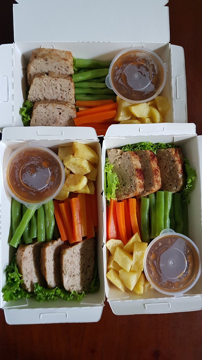 Zoethomebaker's tweet photo. Holaaa... ada Zoet di sini join #RabUsaha
Saya bikin #RoastedChicken, #Galantine, #MacaroniSchotel, #Lasagna, #PastelTutup, #SoupMerah, #Pudding, #Babka, #RotiSobek dll. Intinya bikin macem² lah yaa 😁
Yang di Malang Raya sila DM untuk pemesanan. Thank you ❤ https://t.co/ErayIl5Rfd