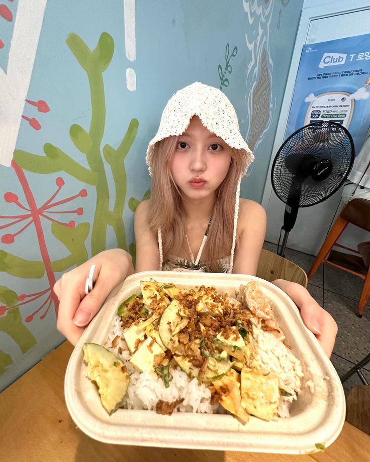 Gaeul Sunbae tweet media