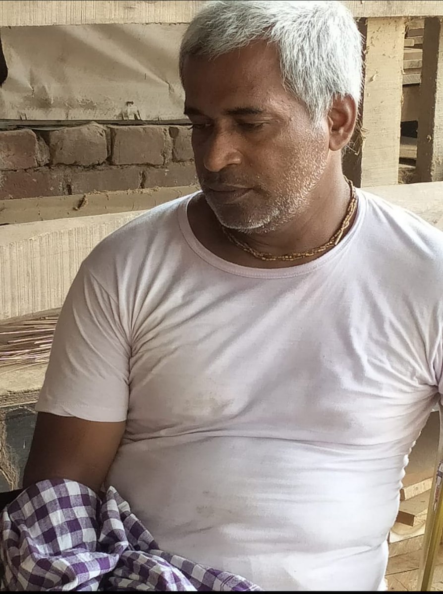 otvkhabar's tweet photo. #ବିଜେପି_ବୁଥ୍‌_ସଭାପତିଙ୍କୁ_ହତ୍ୟା
-କେନ୍ଦ୍ରାପଡ଼ା: ରାମନଗର ବିଜେପି ବୁଥ୍‌ ସଭାପତି ତପନ ଦାସଙ୍କୁ ହତ୍ୟା
-କଥା କଟାକଟିକୁ ନେଇ ଇଟା ଓ କାଠ ଫାଳିଆ ମାଡ଼ରେ ମୃତ୍ୟୁ
-ଜମ୍ବୁ ମେରାଇନ୍‌ ଥାନା ପୋଲିସ୍‌ର ତଦନ୍ତ, ଜଣେ ଅଟକ
#Kendrapara #TapanDas #BJP #BoothPresident #Murder #OdishaNews #OTV https://t.co/H01TlrtQoz