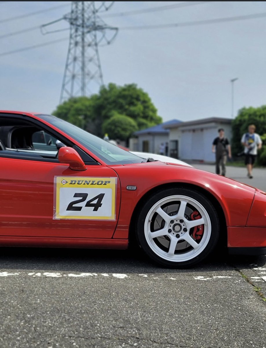 HardenbergLambo's tweet photo. 鬼拡散お願いします🤲
Honda NSX（NA1）の所在が現在確認できておりません
車両特徴
・ナンバー 世田谷 314 ゆ 113
・91年式 NA1
・赤色 フォーミュラレッド (ルーフも同色塗装しているのが特徴です)
・RAYS PRODRIVE 17インチホイール 白色
・6速仕様
・無限3連メーター
特に群馬県近郊および北関東 https://t.co/zL7SltB327