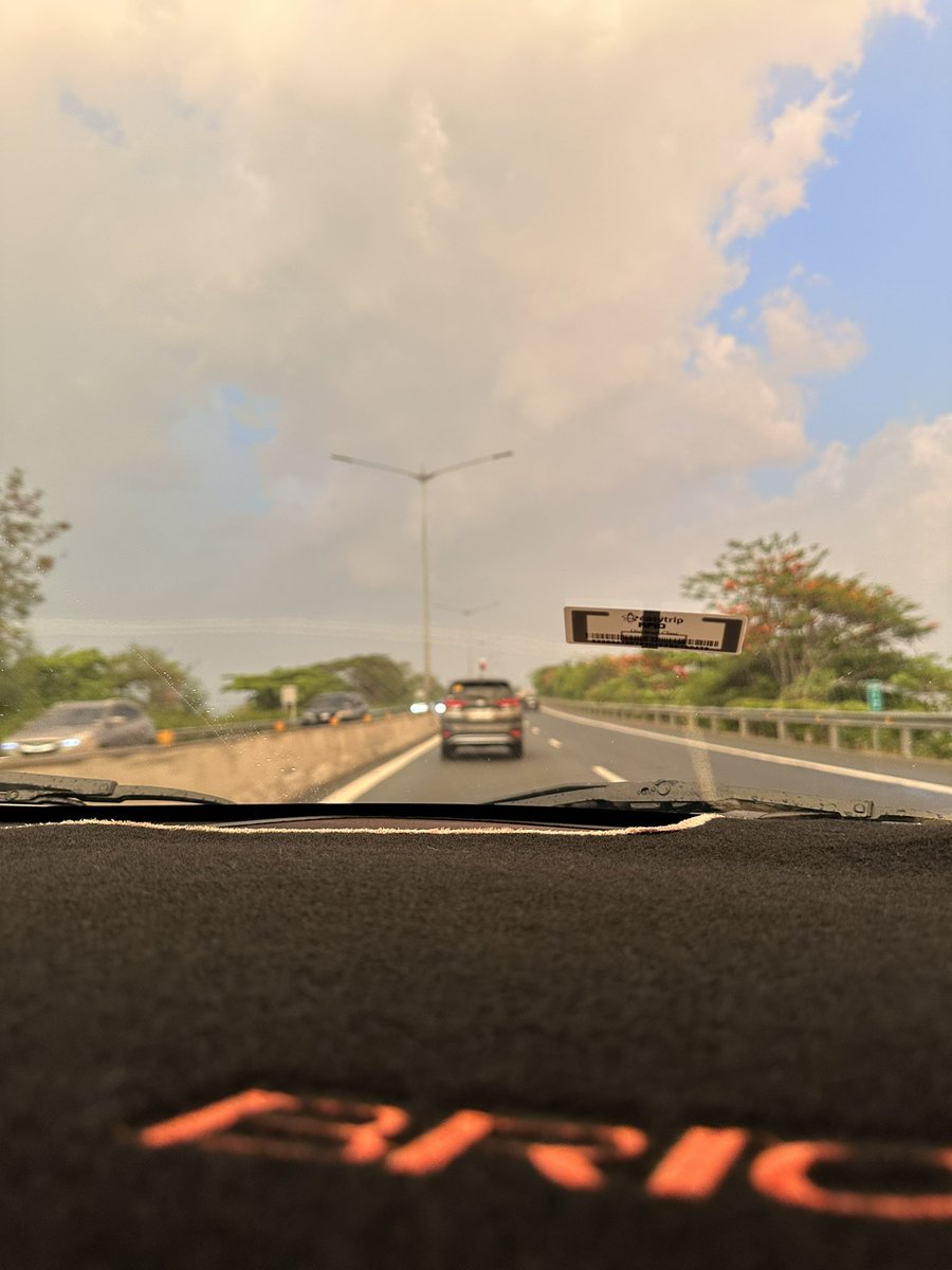 AzyMacky's tweet photo. Off to somewhere with mom 🥰💕 https://t.co/Ymhmql5jcx