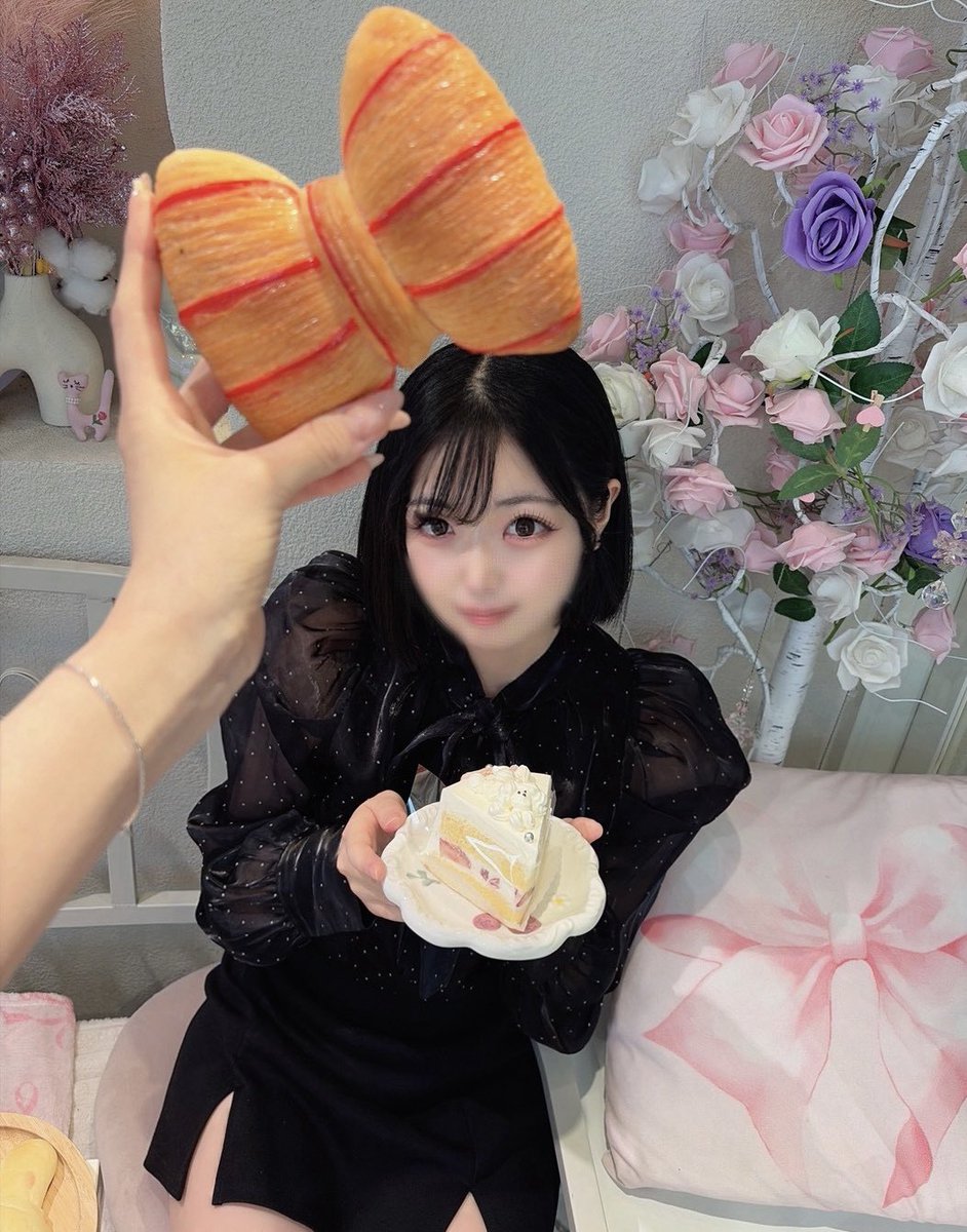 sakura__ulp's tweet photo. 新大久保のPANNARA可愛すぎた😭💖
他にも可愛いパン盛りだくさんでまた行きたい(*´˘`*) https://t.co/YEK5TDnSv3