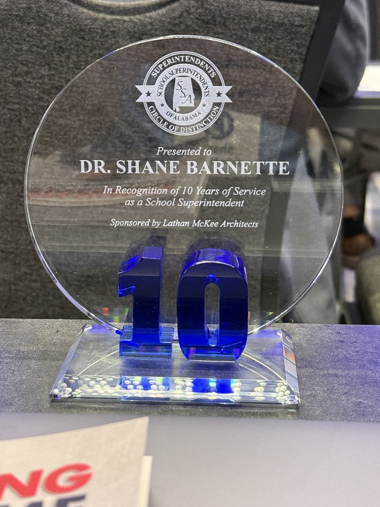 CCBOEAL's tweet photo. Congratulations, Dr. Shane Barnette! Today Dr. Barnette was recognized by School Superintendents of Alabama for 10 years of service as a school superintendent. What amazing growth and progress we have made under Dr. Barnette's decade of leadership. Thank you for all do you! https://t.co/nMT2WT886x