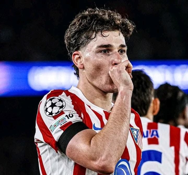 Danny447517's tweet photo. If somehow he end up at Barca Atletico management will be a good example of fools.

What if he underperforms next season? https://t.co/HST6Tdf4wZ