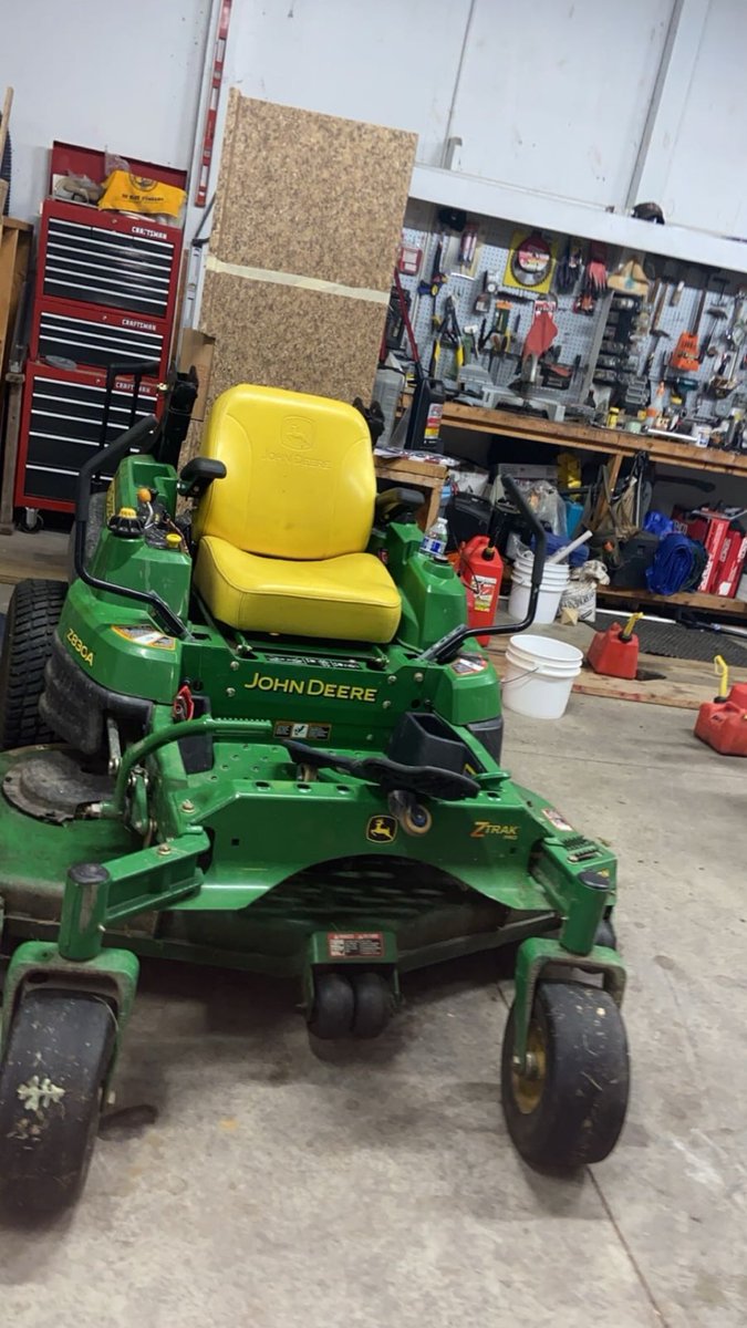 JonMarcBaucom's tweet photo. 160 follower lawnmower dox https://t.co/JqMgBA2nFf