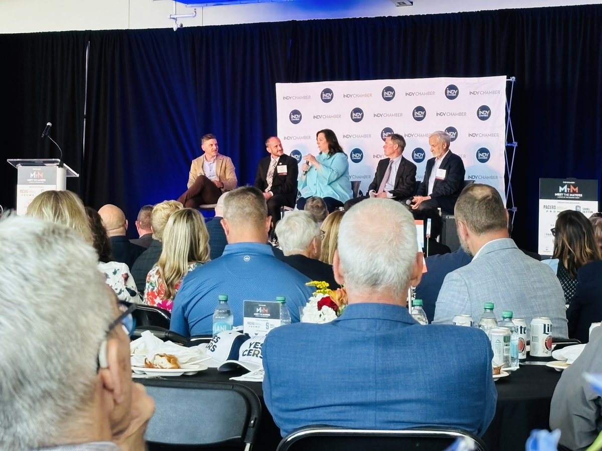 smjustus's tweet photo. Attending the @IndyChamber Meet the Mayors Conversation on behalf @SenatorBanks - good to hear from mayors in what is going on in their communities. https://t.co/elEG2hwMZr