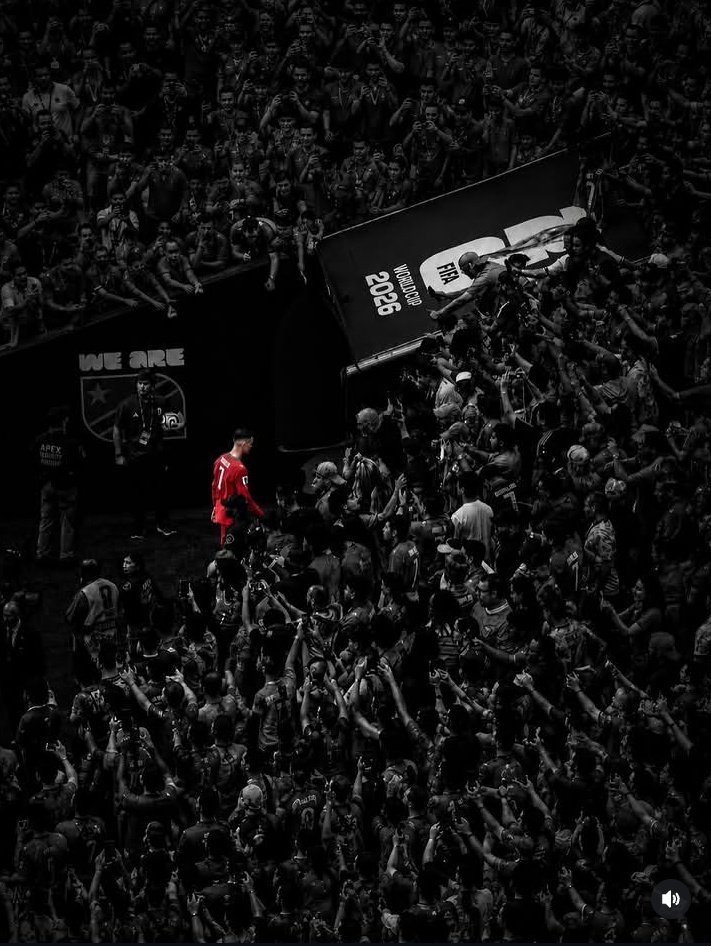 TochukwuEE's tweet photo. Let them talk🐐
Cristiano Ronaldo🐐 https://t.co/iHcjO1QXwh