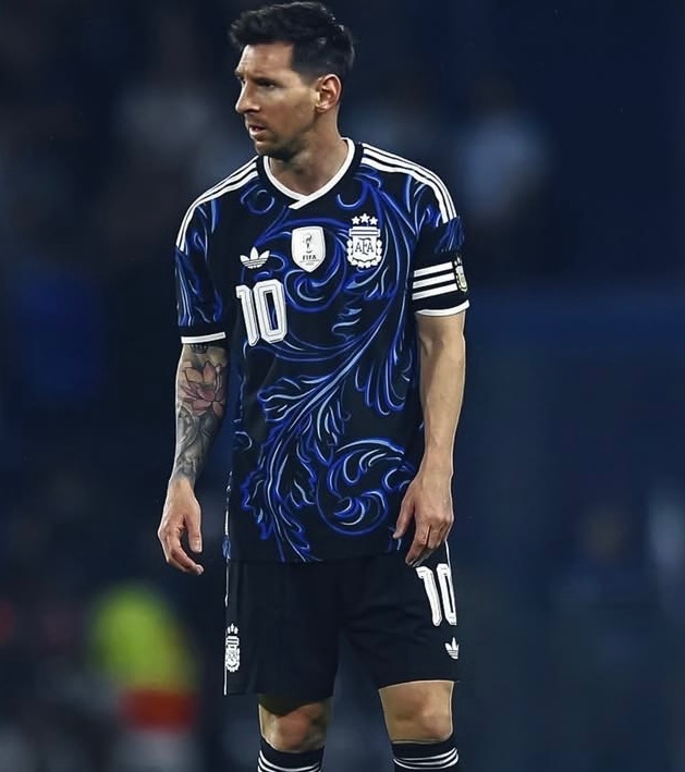 CrewsMat10's tweet photo. Lionel Messi - Goals Scored by Age ⚽🎂

* 🇦🇷 Age 17 – 1 goal
* 🇦🇷 Age 18 – 10 goals
* 🇦🇷 Age 19 – 19 goals
* 🇦🇷 Age 20 – 21 goals
* 🇦🇷 Age 21 – 41 goals
* 🇦🇷 Age 22 – 48 goals
* 🇦🇷 Age 23 – 57 goals
* 🇦🇷 Age 24 – 82 goals ⚽️
* 🇦🇷 Age 25 – 69 goals  
* 🇦🇷 Age 26 – 46 goals
* 🇦🇷 Age 27 – 64 goals
* 🇦🇷 Age 28 – 50 goals
* 🇦🇷 Age 29 – 57 goals
* 🇦🇷 Age 30 – 51 goals
* 🇦🇷 Age 31 – 55 goals
* 🇦🇷 Age 32 – 28 goals
* 🇦🇷 Age 33 – 46 goals
* 🇦🇷 Age 34 – 24 goals
* 🇦🇷 Age 35 – 38 goals
* 🇦🇷 Age 36 – 30 goals
* 🇦🇷 Age 37 – 29 goals
* 🇦🇷 Age 38 – 50 goals

A NEW CHAPTER BEGINS. 🐐