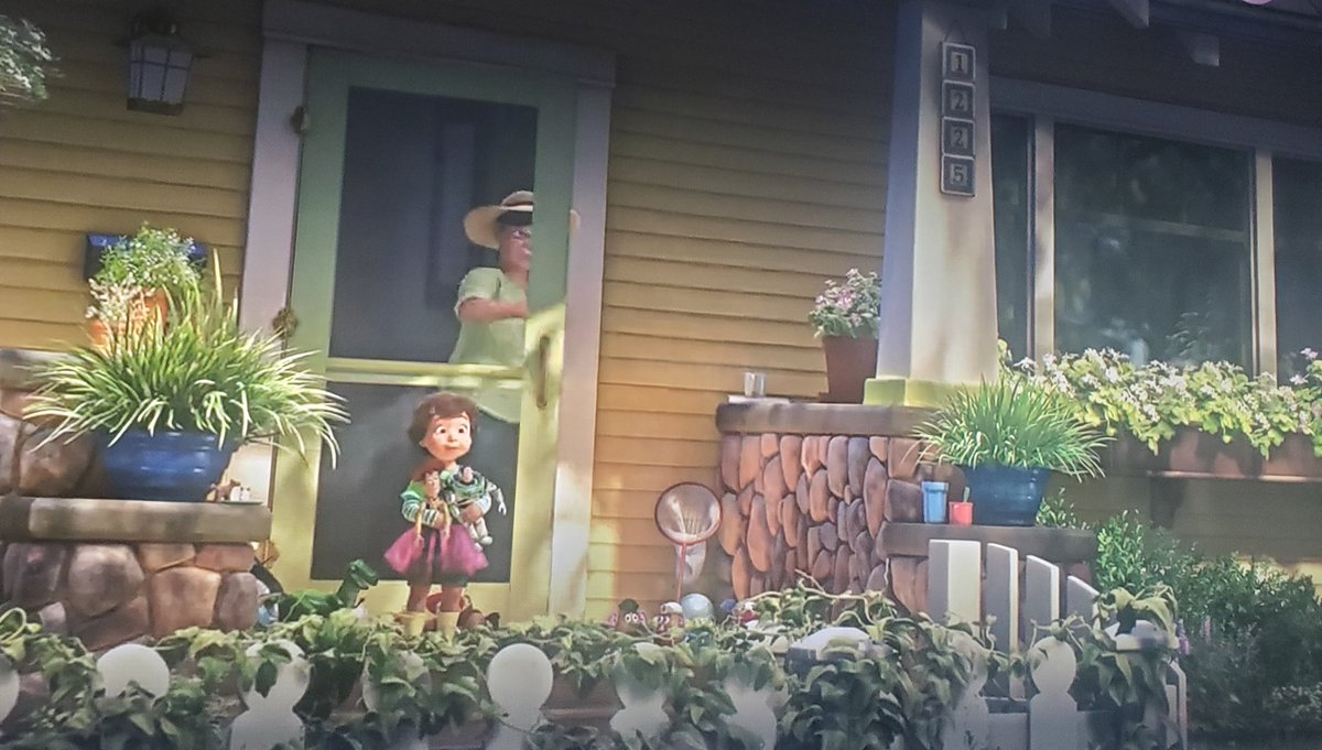 raydoo's tweet photo. Was rewatching Toy Story 3 and OH MY GOD. https://t.co/QHkWRFaW5u