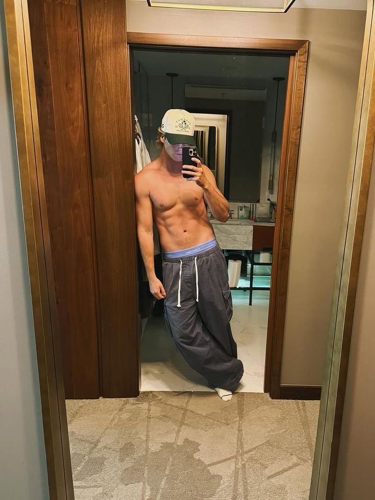 sscanibals's tweet photo. Tengo unas ganas enormes de limpiar mi círculo social, al igual que ampliarlo. Like y les caigo al DM. https://t.co/FEQsCzWWhy