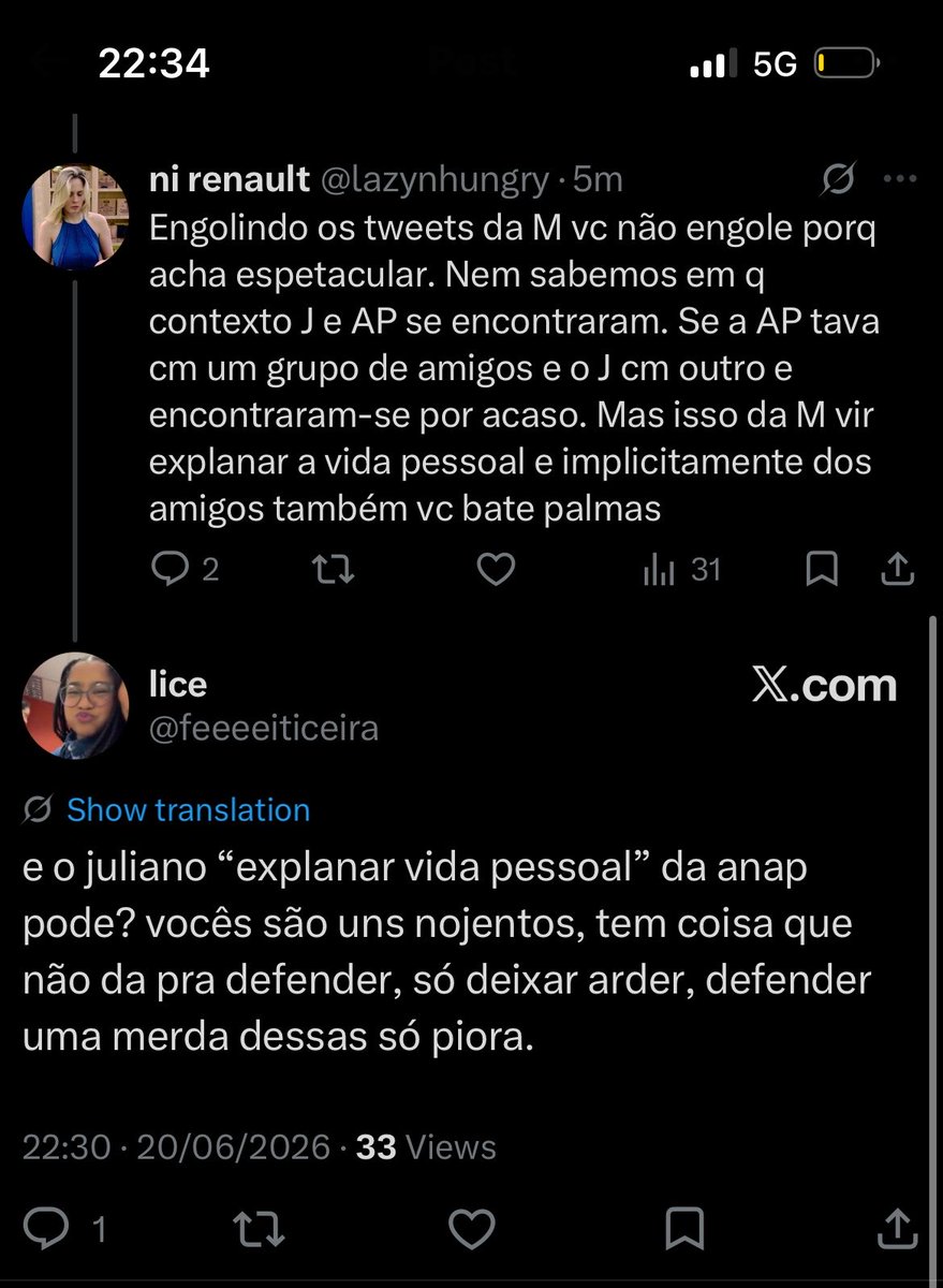 lazynhungry's tweet photo. @Beatrizttuita @feeeeiticeira Ela estava assim falando que não dava para defender a Ana por ela ter ido ver o jogo do Brasil. “Defender uma merda dessas” ??? https://t.co/7J6POtA7Xy