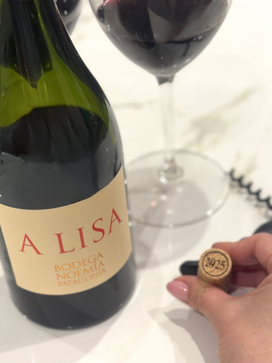 OzonoWines's tweet photo. Jamás defrauda, A Lisa fan 🙌 https://t.co/B35Nnsjsln