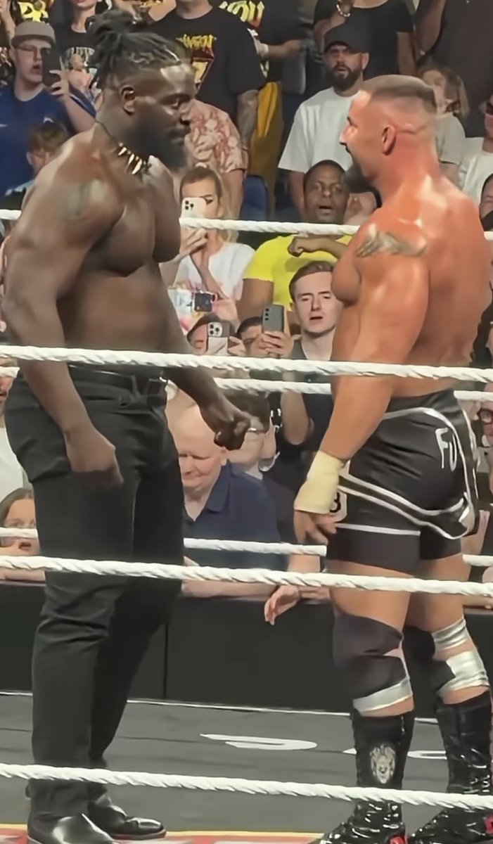SLAYERZ2K's tweet photo. This will be the 

Brock Lesnar VS Roman Reigns 

Of the future ‼️‼️ https://t.co/ZUAvMffCf3