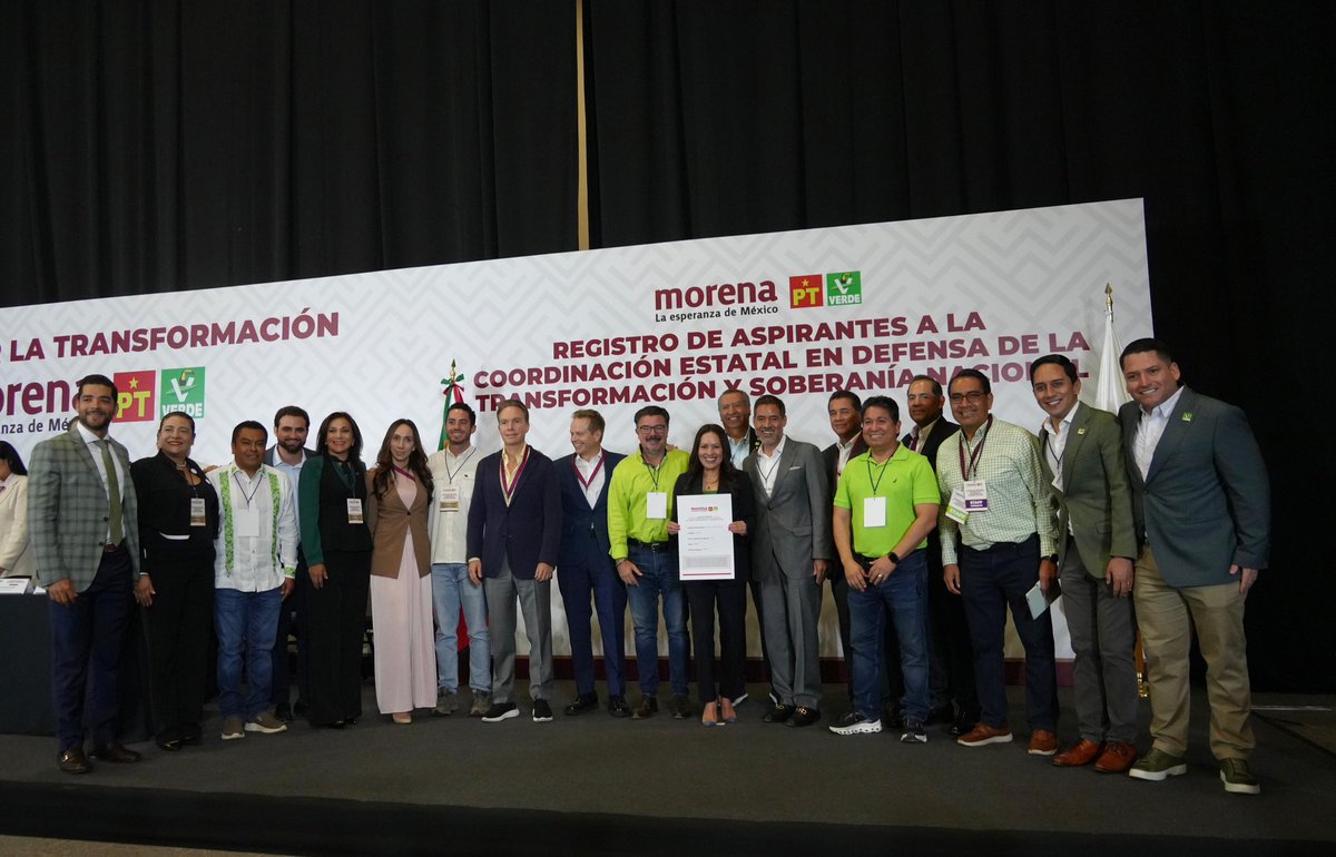 partidoverdemex's tweet photo. 💚 La #FamiliaVerde abraza y acompaña a nuestra dirigente nacional, Karen Castrejón Trujillo (@karencastrejont), en su registro como aspirante del Verde a la Coordinación Estatal en Defensa de la Transformación en Guerrero. 
 
¡Unidos por México!
@PartidoMorenaMx 
@PTnacionalMX 
#Guerrero
#SomosVerdes