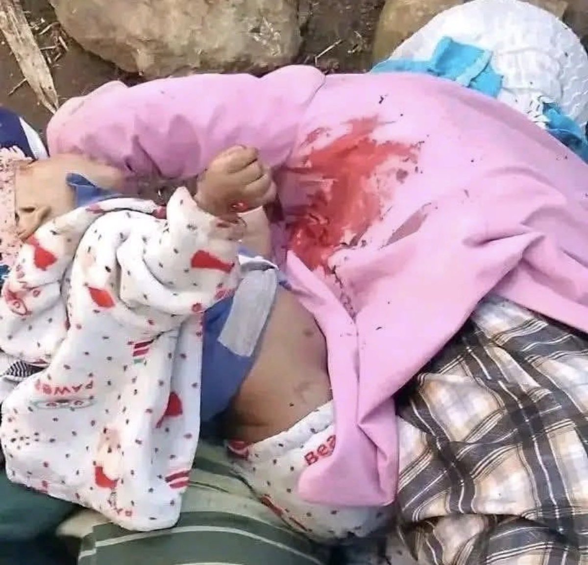 Amharaawakening's tweet photo. Amhara society,person looking for help to rob,burn or kill would be stopped before the idea became action.People would report,confront or stop it. Accomplices are hard to find b/c collective conscience blocks z path. In morally broken society,evil becomes a group project &amp;excused https://t.co/1vZ2S0iOAR