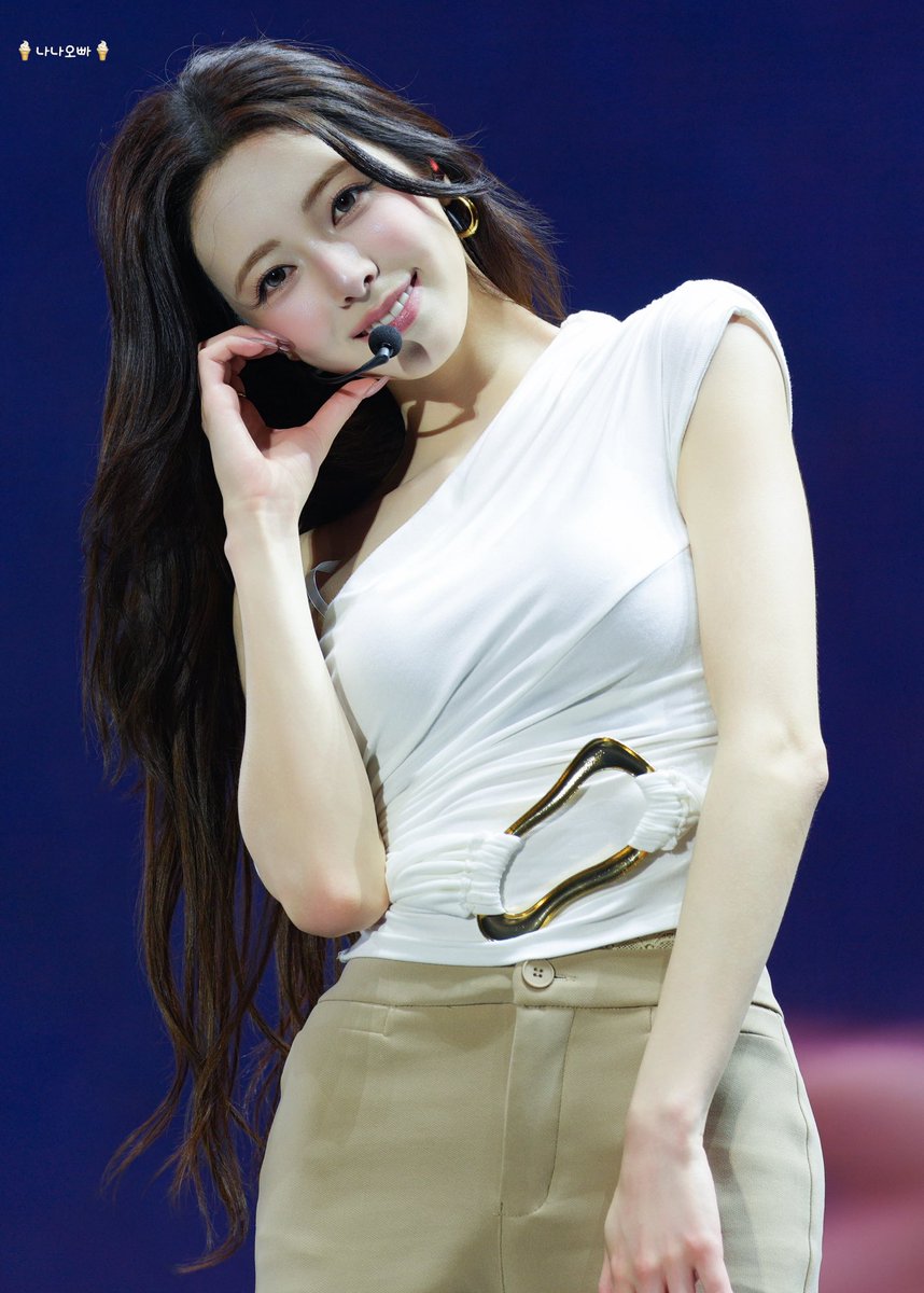 wow_yuna_1209's tweet photo. 260623MAWAZINE🔥yuna❤️유나

#ITZY #있지 #YUNA #유나 https://t.co/uCyD3QT93Q
