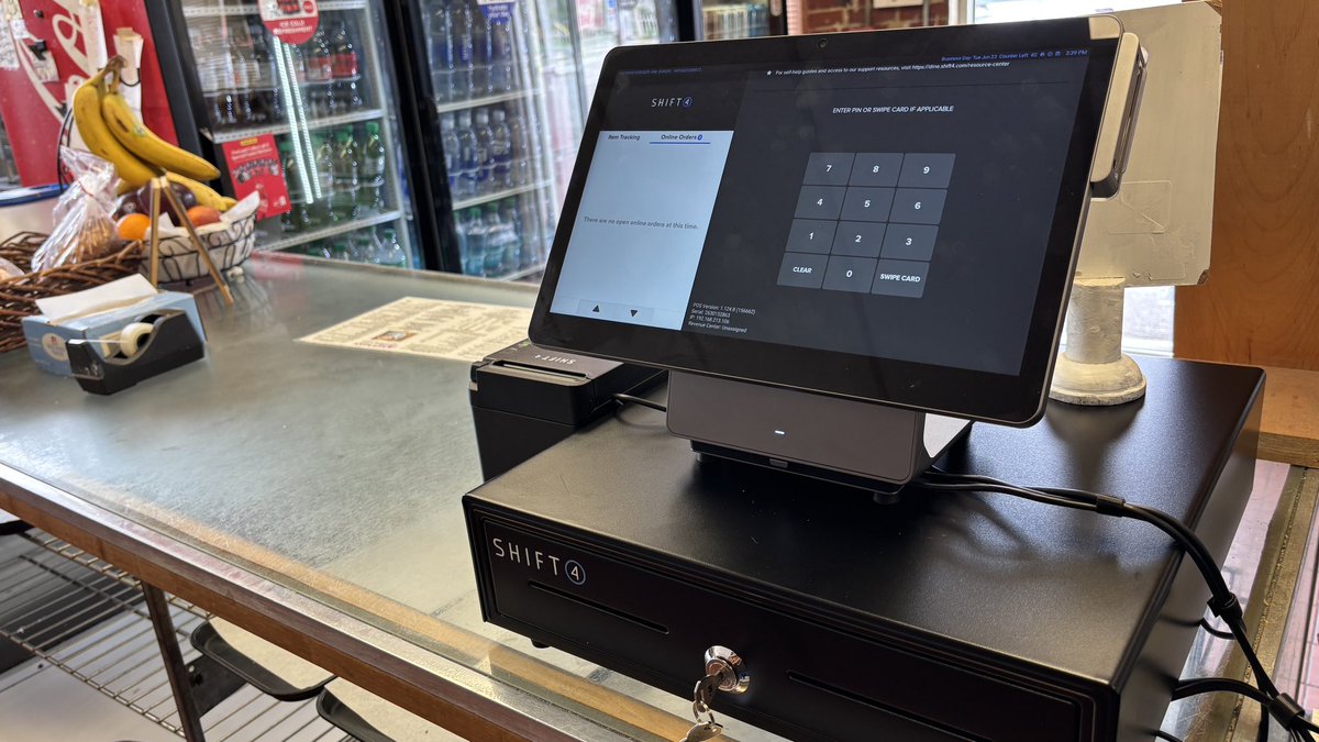 MYShift4's tweet photo. The only thing that should be flaky at a bakery is the pastry. 🥐 Andyman Dessert &amp; Bakery switched from Clover to Shift4 Dine for smoother payments and a POS that’s baked to perform. @shift4 https://t.co/7iYfMAQaxj