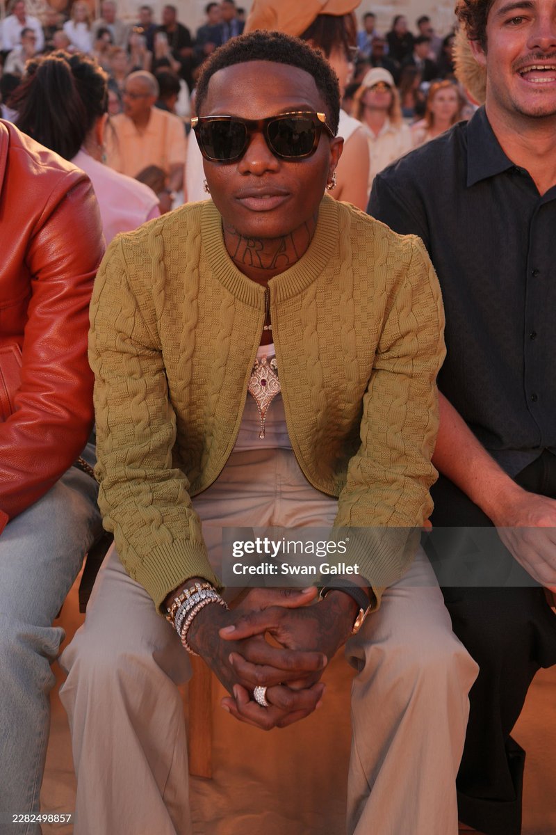 WizkidSource's tweet photo. 💚 https://t.co/vox5krvMTY