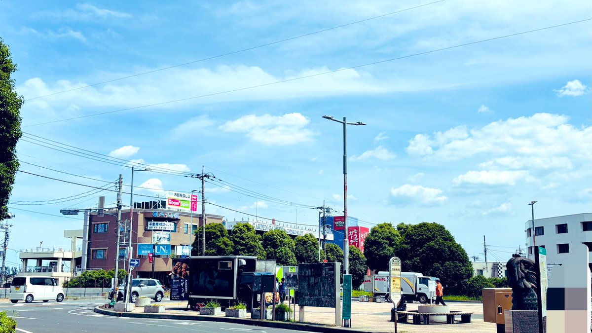 SUICHjp's tweet photo. 本日は越谷を飛び出し、
浦和に撮影でやってきました🫡🚨

スイッチが行う撮影では、必ずディレクターも現場へ同行し、進行管理とチェックを行いますので安心してお任せいただけます📷

動画とスチールの同時撮影のため、社員さんの負担も考慮して進行します！

 #SUICH活動レポート https://t.co/2NsOQMcTPE