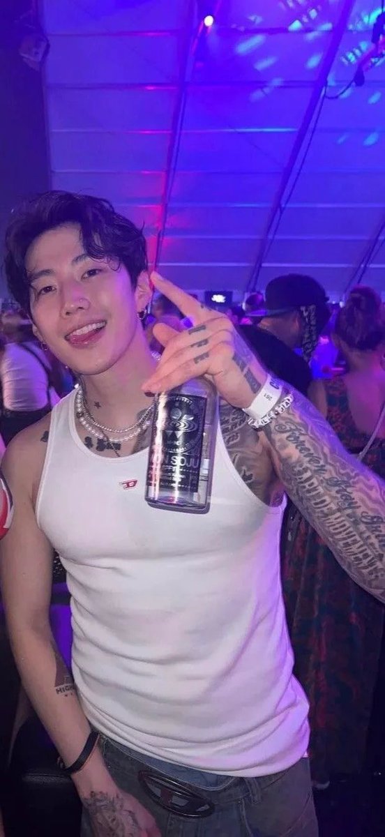 smw2001's tweet photo. now Jay Park still got his own crimes to worry about, we don't gotta add more lol https://t.co/NxeCPuTtQV
