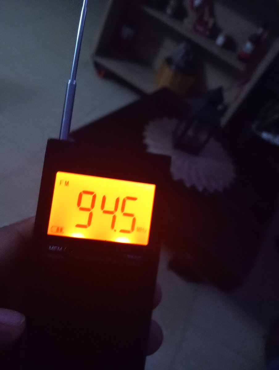 dorianolave's tweet photo. @PajaritoDeIvan Por la Radio Nacional de Colombia, escuchandolo desde Cali... Cómo dicen ahora en "El último baile" https://t.co/GYKgS0FwQf