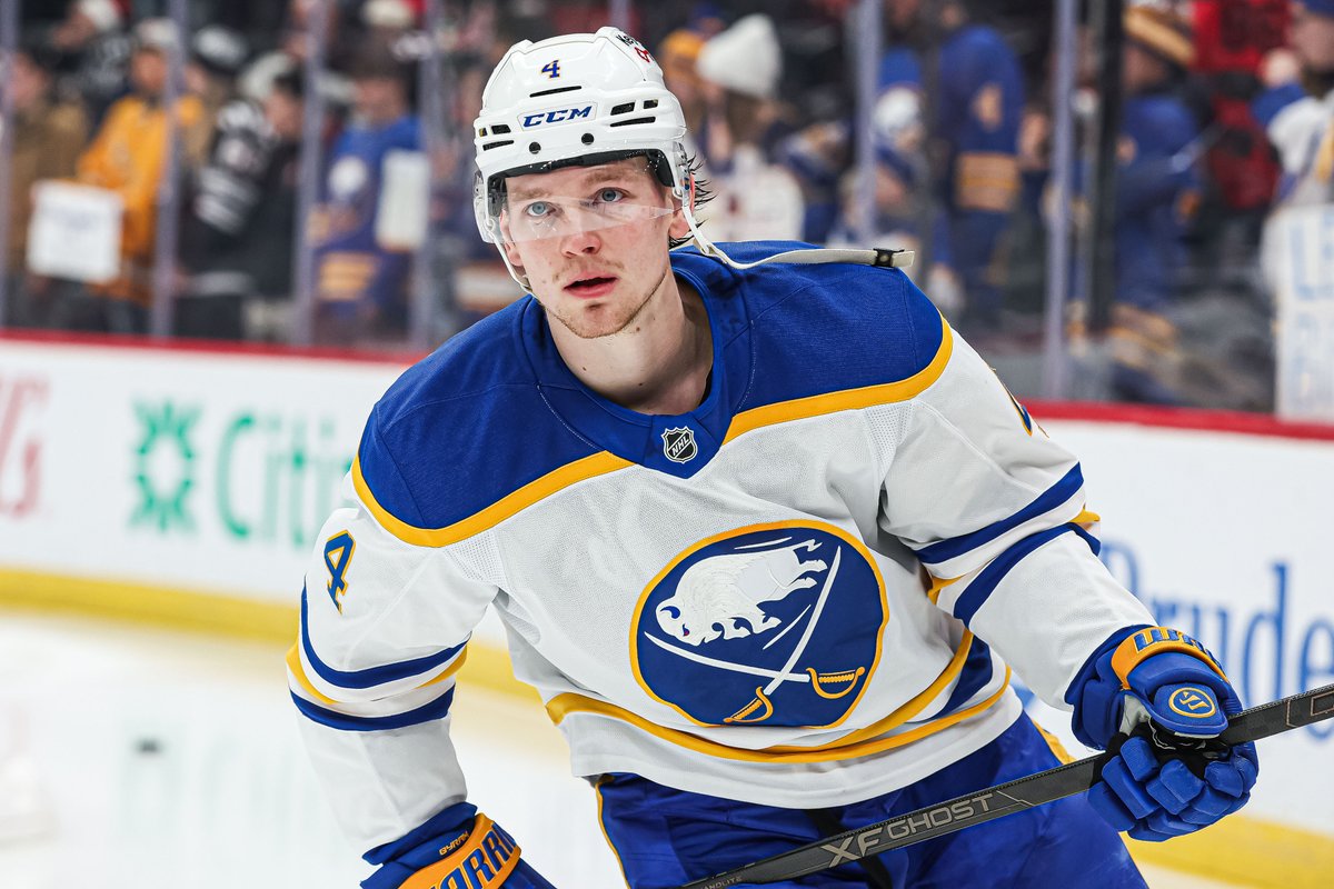 GinoHard_'s tweet photo. BREAKING: Bowen Byram has been traded to the Chicago Blackhawks, per @FriedgeHNIC 🚨

Buffalo is receiving the 4th overall pick in the deal 🤯 https://t.co/kuZBemlXO6