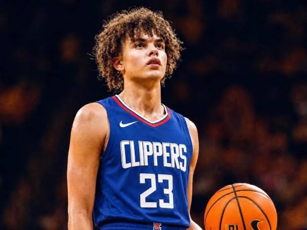 Sleeper_Hoops's tweet photo. THE CLIPPERS WILL BE LETHAL NEXT SEASON 😳🍿

Darius Garland 
Keaton Wagler 
Bennedict Mathurin  
Kawhi Leonard 
Brook Lopez 

Top ___ team in the Western Conference 🤔⁉️ https://t.co/weLBO0xzn4