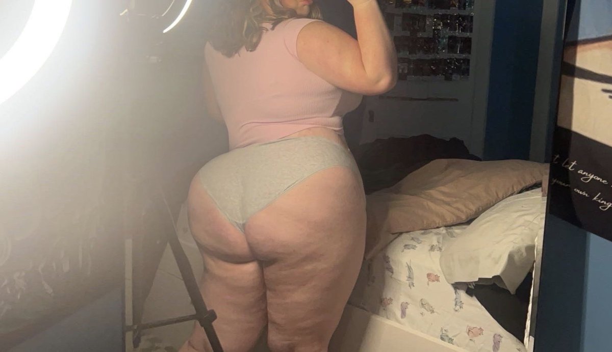 Simp4bellas's tweet photo. Anyone wanna eat it
#bbw https://t.co/8nHKelqKaa