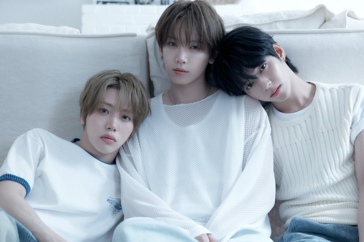 lovelyahof's tweet photo. Ang mga badette kooo🥰🫠
soooo pretty! My prettyz!😍🥰
RUN2U HEART CONCEPT PHOTO
#AHOF3rdMiniAlbum
#RUN_TO_YOU
#AHOF #아홉 https://t.co/vYQRabXZx1