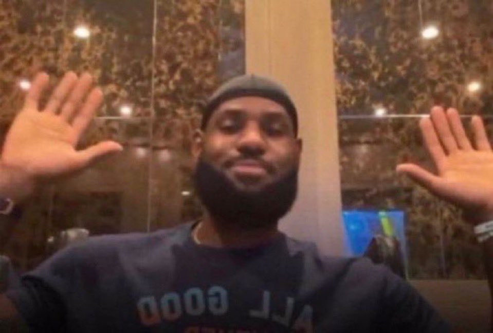 Shane00's tweet photo. LeBron has never been eliminated from the World Cup https://t.co/x3ajJQvAXW