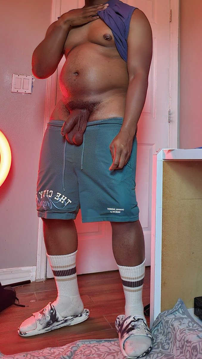 lustfulspaceman's tweet photo. happy tuesday fellas. spent a good deal of mine hangin out ���

#gay #body #guyswithbellies #beefyjackers #bator #underwear #bulge #penis #poppers #bellybator #piercings #foreskin #uncut #4skin #dick #balls #guyswithbigballs #scrotum #gainerbator #gainer https://t.co/AqyxAYdv7e