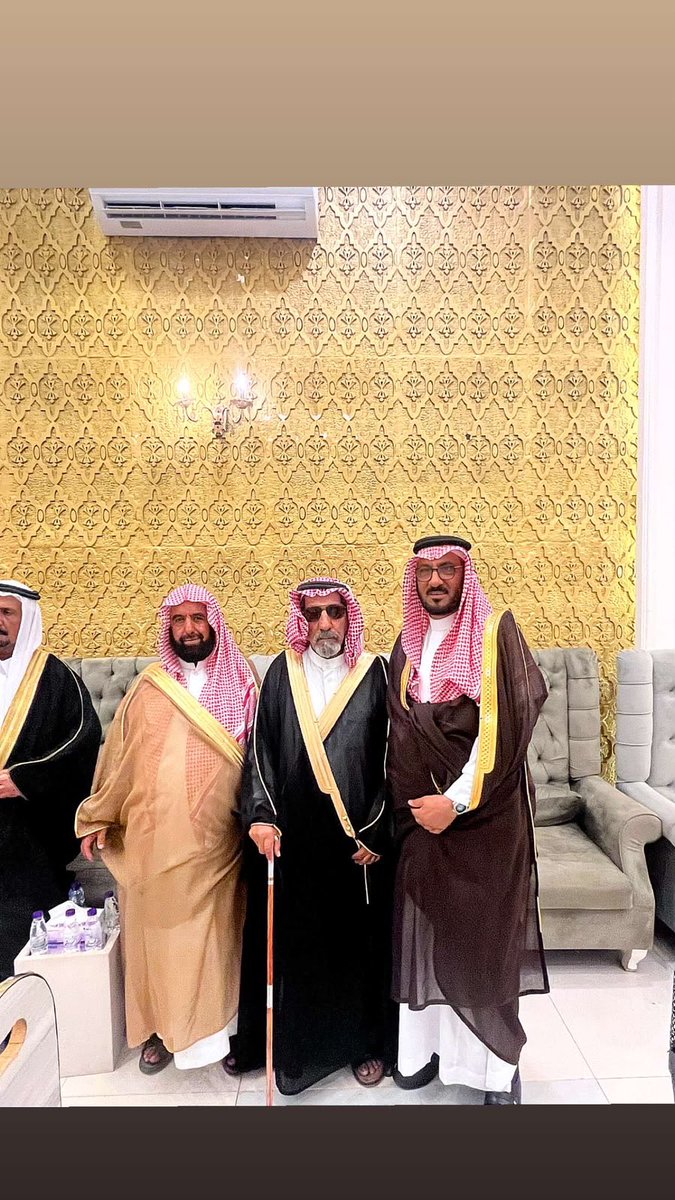 w2lcc_'s tweet photo. من اليمين المعرس سعدون الكريم وفقه الله وجدي فرحان الريعان والعم سعود الريعان https://t.co/A9U1TpUZCc