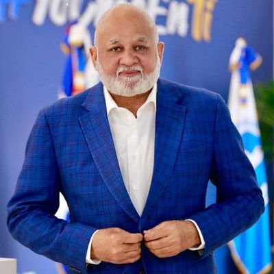 titoabud's tweet photo. Son unos malditos abusadores,es la mala que estos lacayos chopos come mierda de los haitianos ilegales llenaron las aulas de la @EducacionRDo de invasores,,,@LMDECAMPS @RobertoFulcar @MirabalPm https://t.co/C4z4MsGmfg