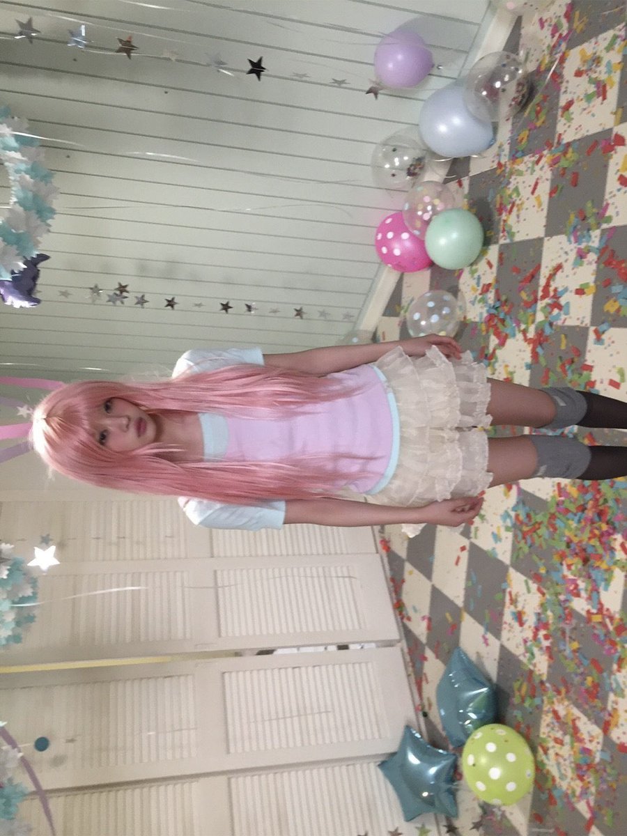 1coolgirlie's tweet photo. ∷⃝🧁🍡°∴,* 🎀 ♡ྀི👗 https://t.co/UxN7pZWSsm
