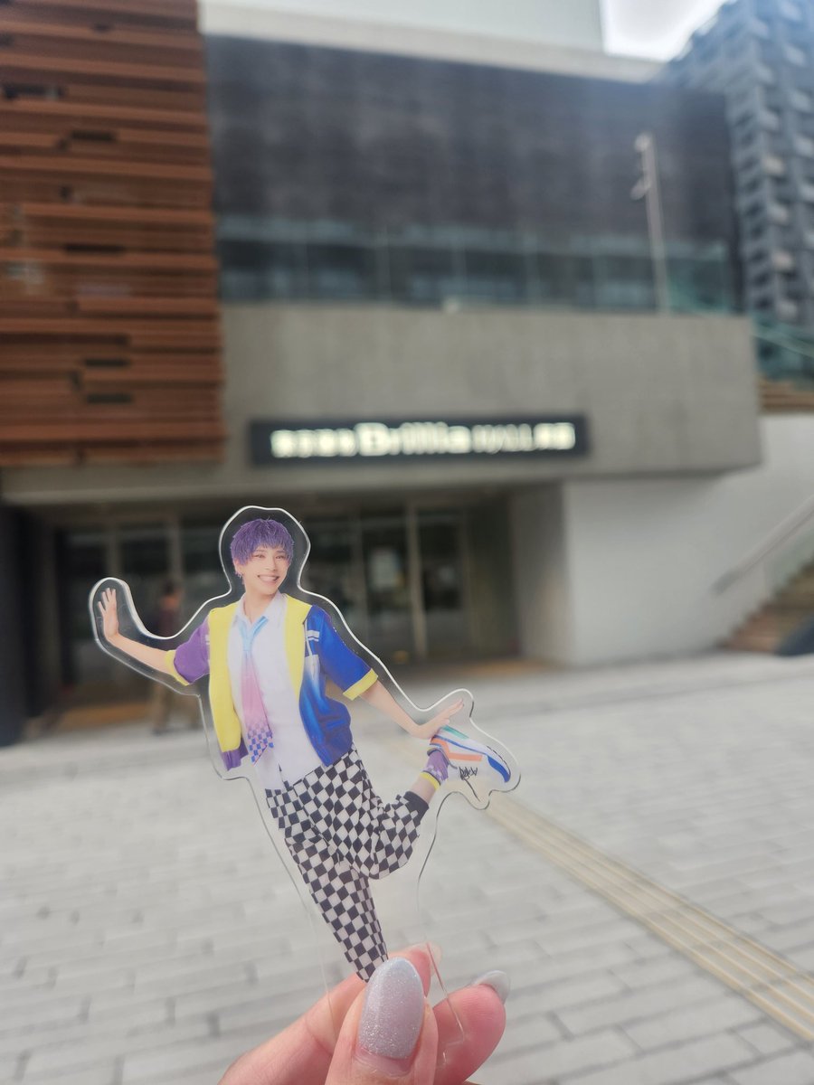 krkryyi's tweet photo. 推しが推しを演じてる最後のグッズを得たり
地元に来た推しを観たり
推しがマジシャンと幽霊ダンサーになったのを観に行ったり

もしました

リチャード三世は人生初シェイクスピアだったけど、やっぱすごくおもしろい！衝撃だった…！ https://t.co/UPeB2jPFPm