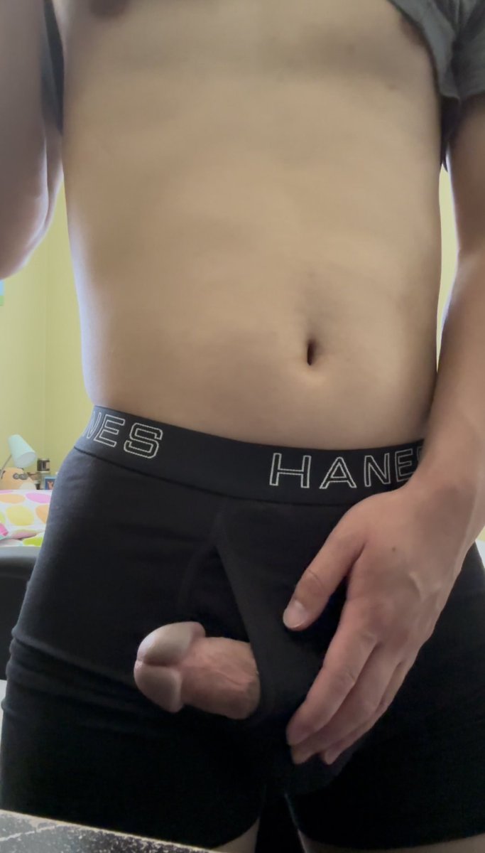 xcc_cbb's tweet photo. Gym Day 7 - Leg Day 

#twink #gym #undies #butt #dick #stripping https://t.co/VKv6WX1Tfc