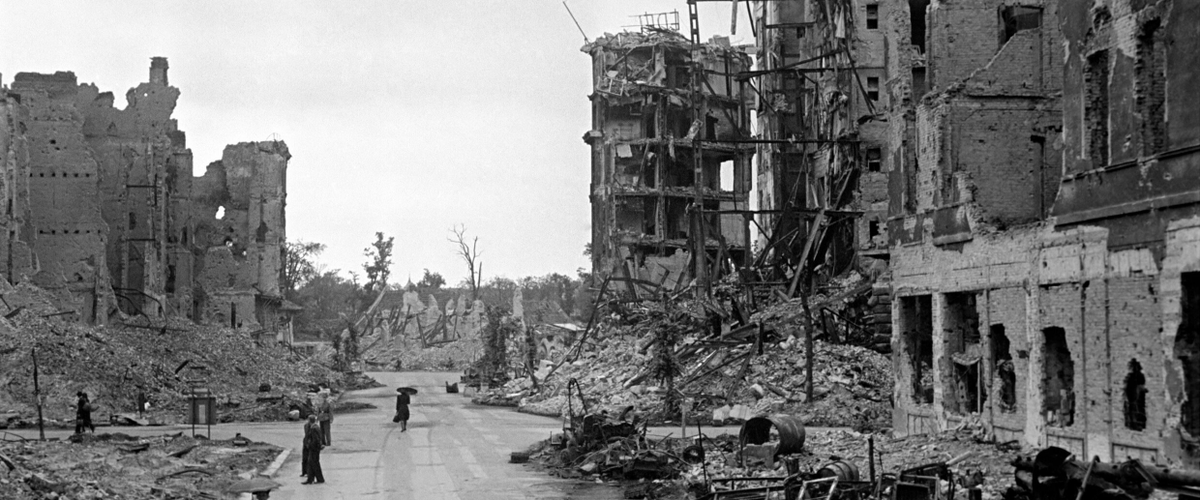 VerminusM's tweet photo. This is Berlin in 1945. The fact that your cities look like shit doesn't make you the good guy. https://t.co/nzMVOE05x0